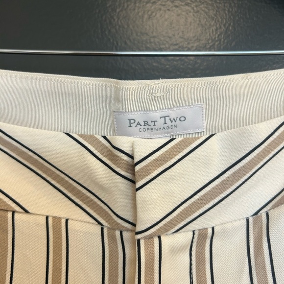 Part Two NWT size 12 (42)Elegant Cream and Black Flare/wide Pants with stripes - Picture 6 of 16